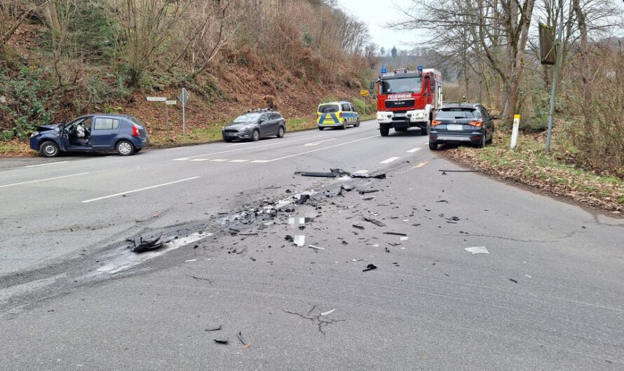 Aufräumen nach Verkehrsunfall